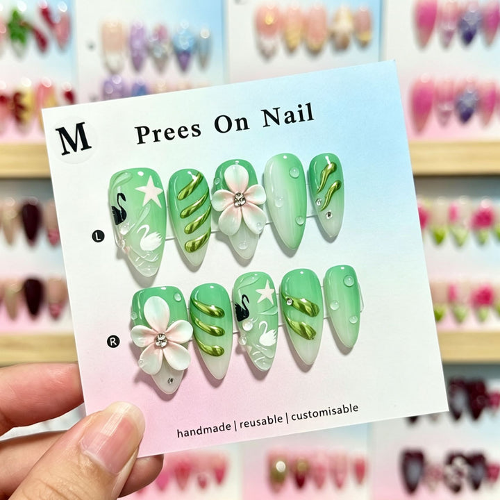 Handmade Floral Design Press-On Nails Set