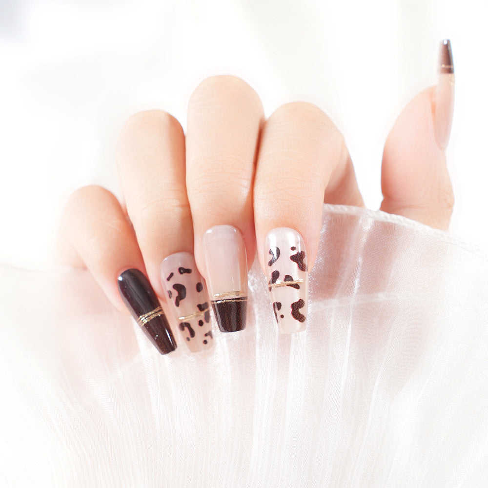 Elegant Press-On Nail Tips Stornfield