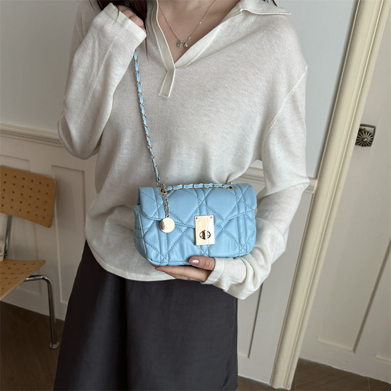 Elegant Quilted Handbag