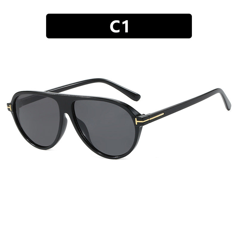 Women's trendy oversized sunglasses with elegant metal frame and UV protection Stornfield