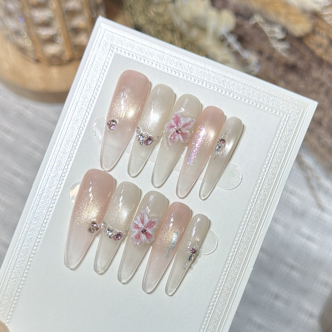 Artistic Floral-Accent Press-On Nail Set Stornfield
