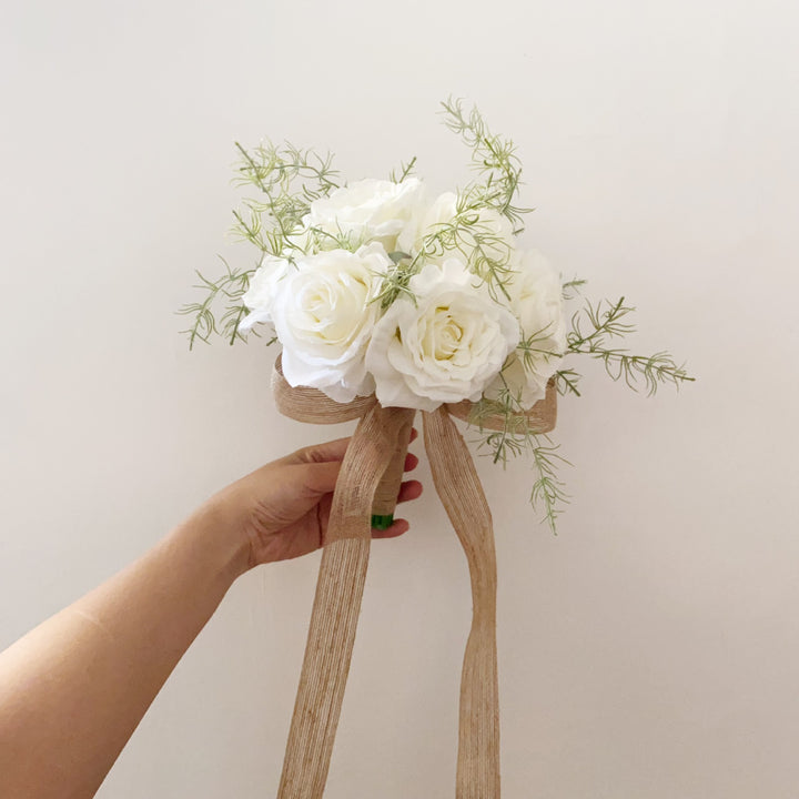 Elegant Floral Handheld Bouquet
