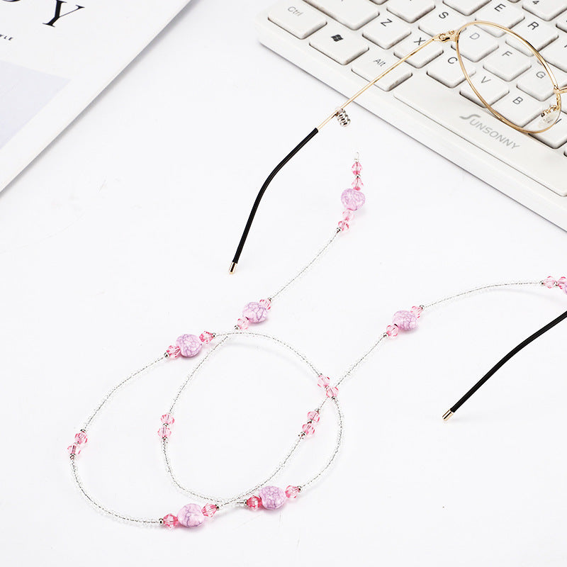 Elegant Beaded Eyewear Chain Stornfield