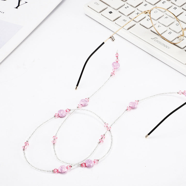 Elegant Beaded Eyewear Chain Stornfield