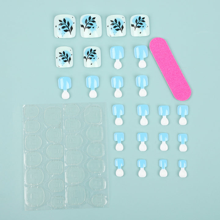 Stylish leaf design artificial nails Stornfield