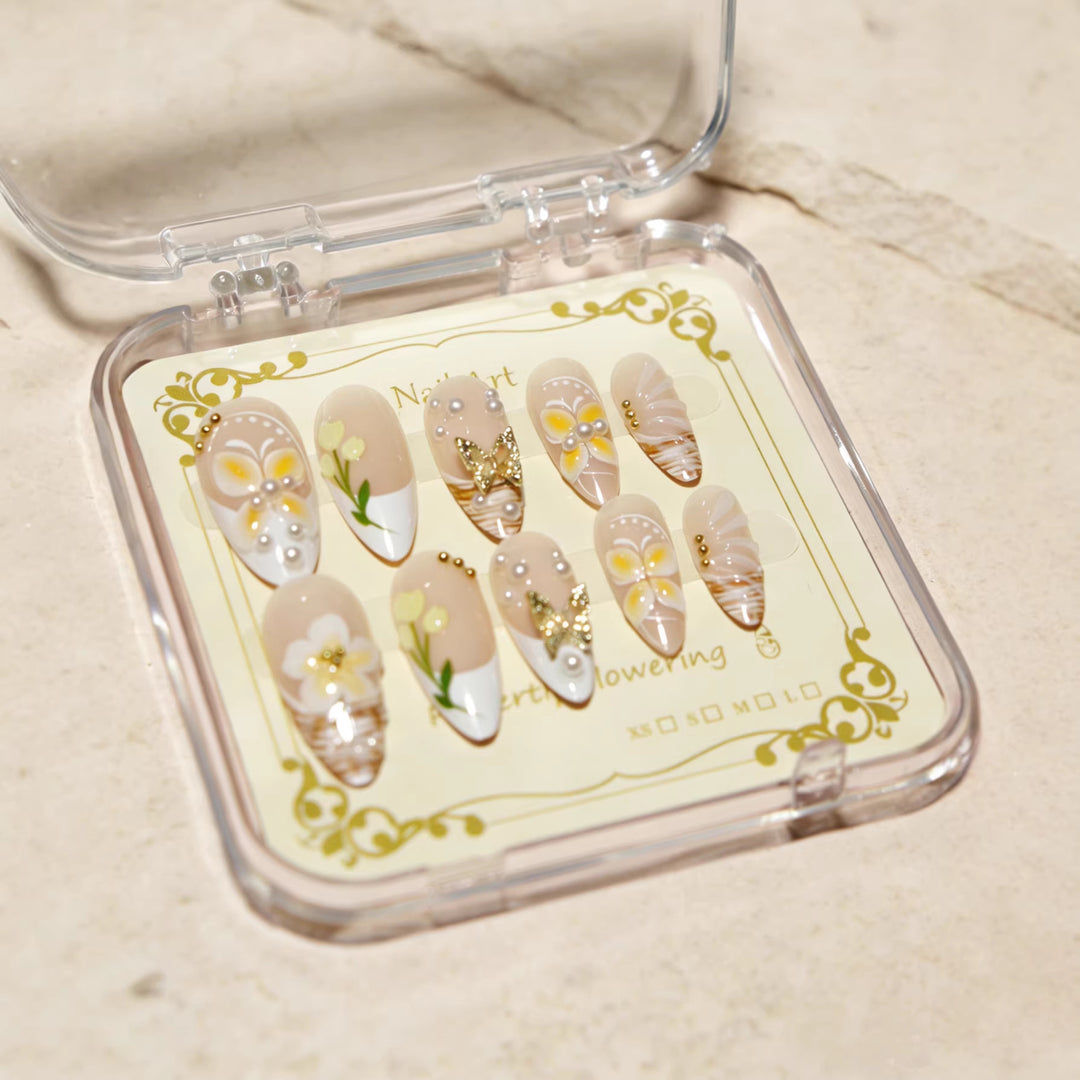 Floral Design Luxury Press-On Nails Stornfield