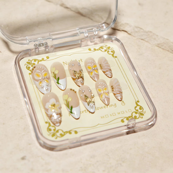 Floral Design Luxury Press-On Nails Stornfield