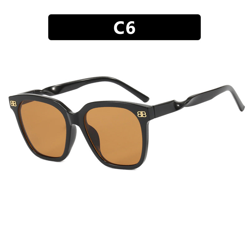 Women square sunglasses with elegant frame structure and UV protection Stornfield