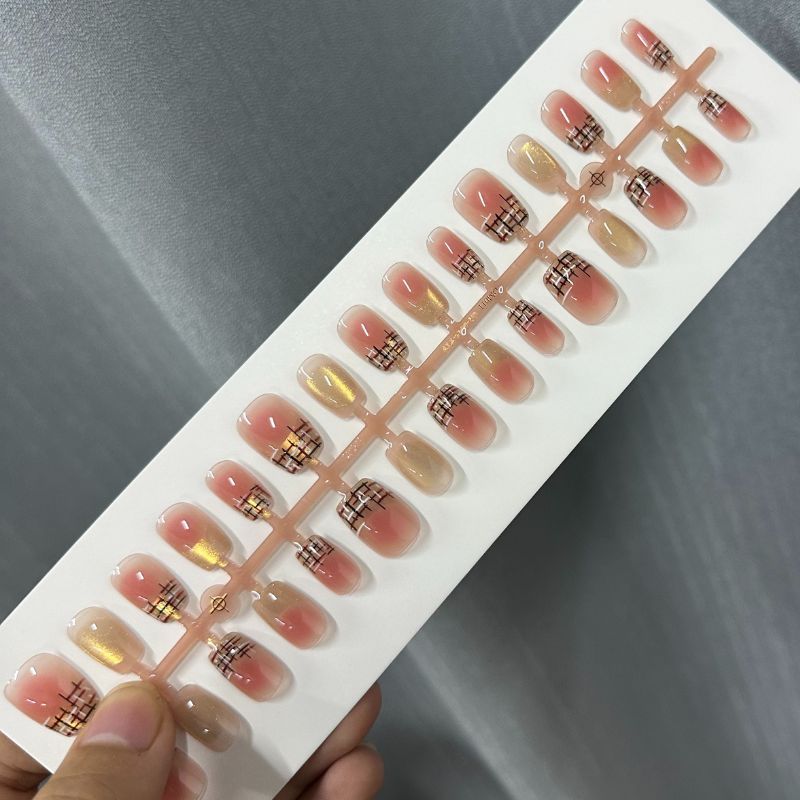 Artistic Ombre Press-On Nail Tips Set Stornfield