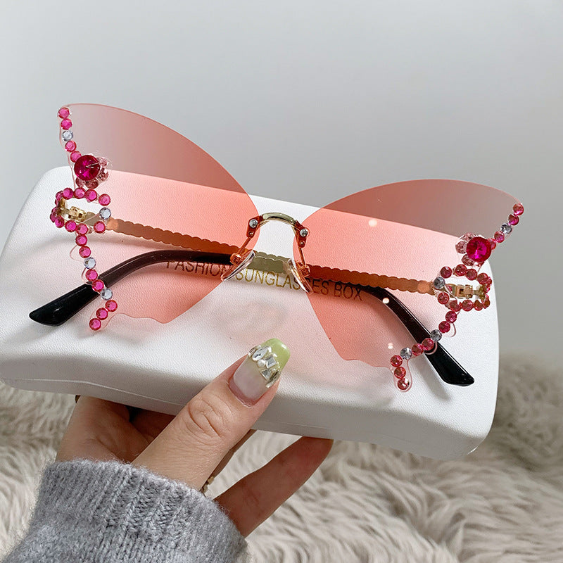 Ladies extravagantly designed sunglasses Stornfield