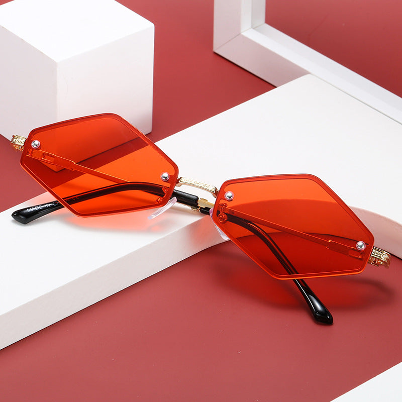 Women's Heart-Shaped Sunglasses in Trendy Design Stornfield