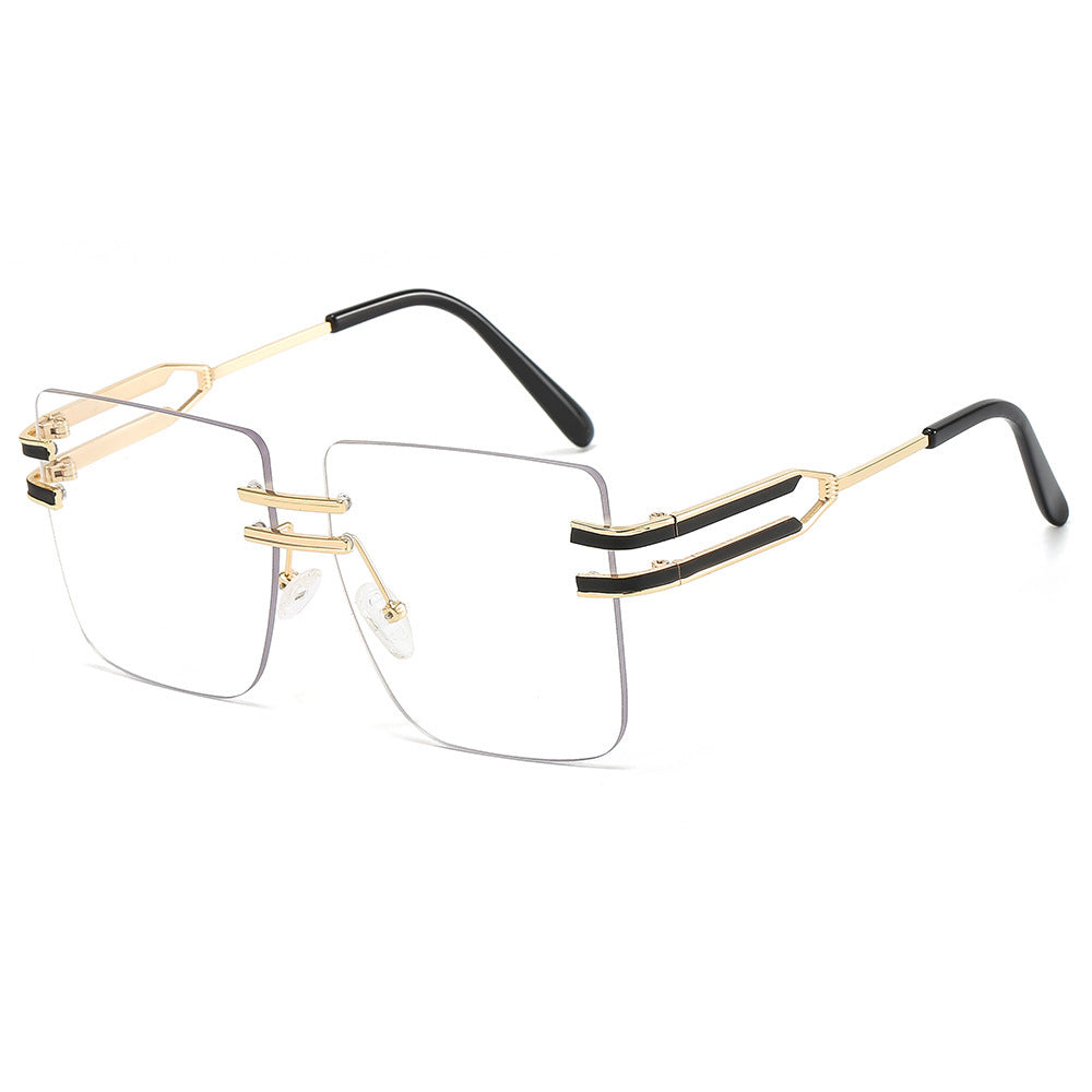 women's fashionable sunglasses with extravagant frame and delicate accents Stornfield
