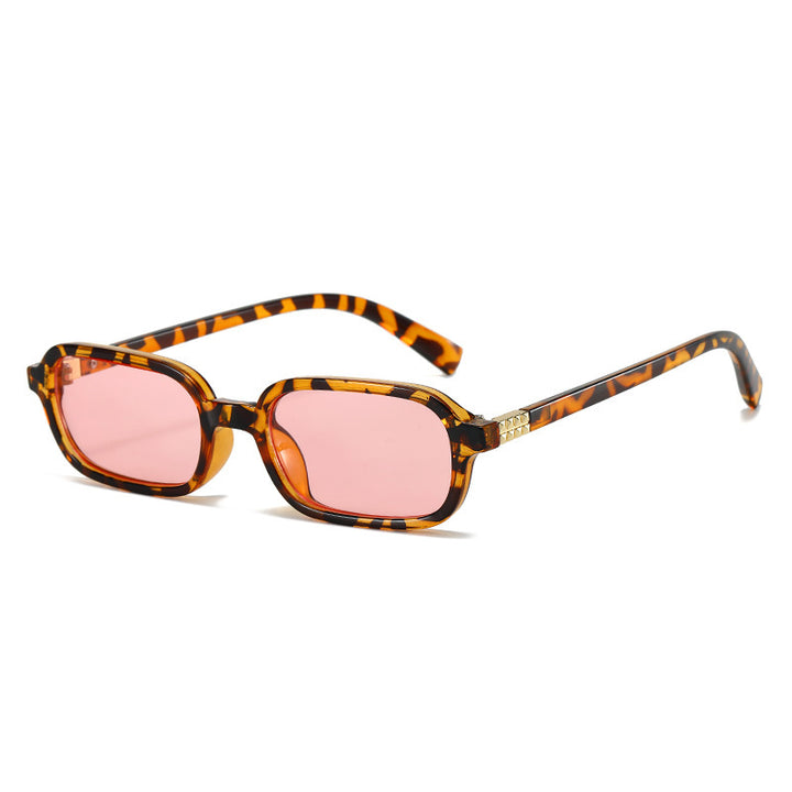 Chic Flat Lens Sunglasses with Decorative Metal Details Stornfield