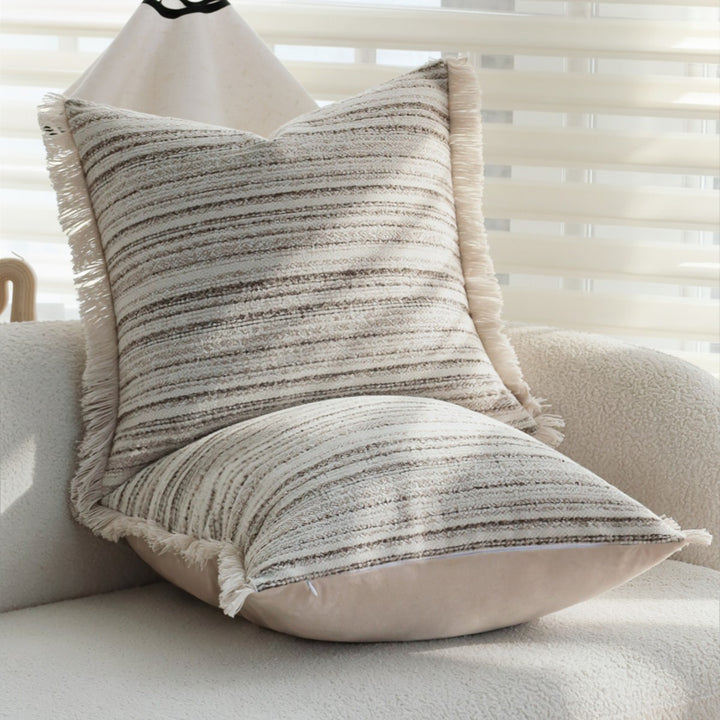 Square structure cushion cover made of cotton-linen with longitudinal stripes and fringed edge Stornfield