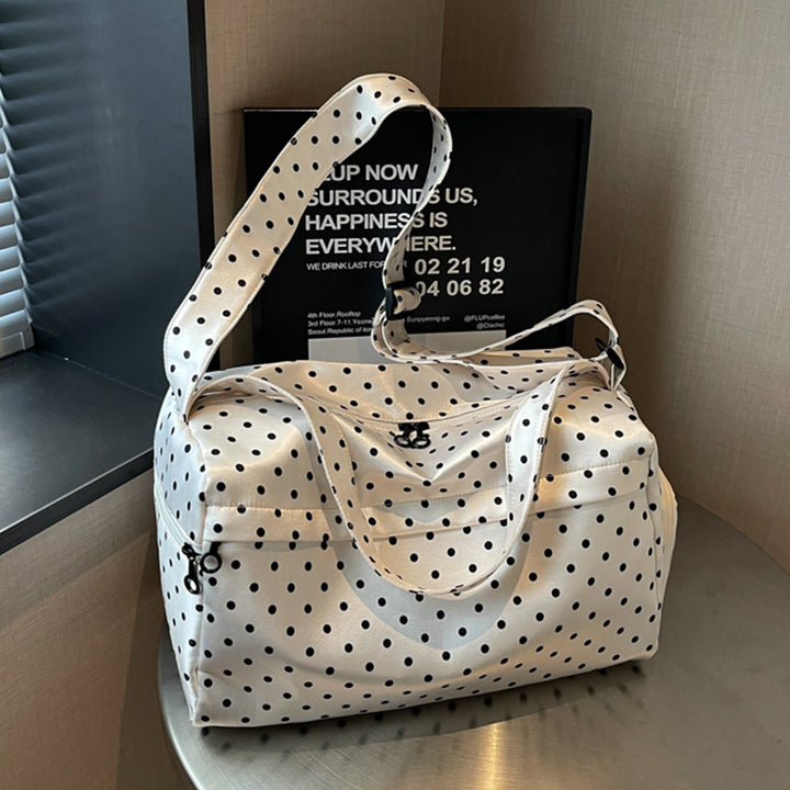 Fashionable sports and travel bag with dotted design Stornfield