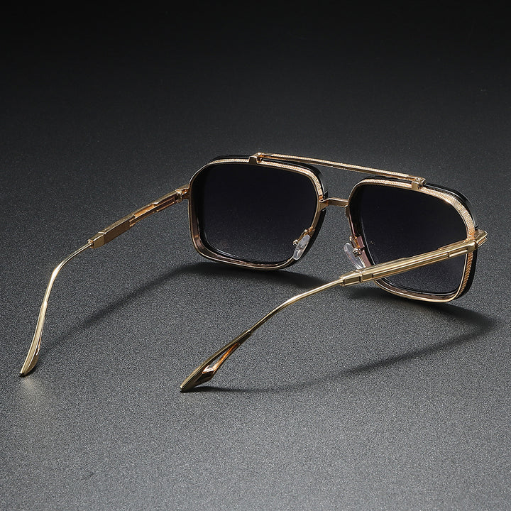 Women's sunglasses with luxurious metal frame and stylish details Stornfield