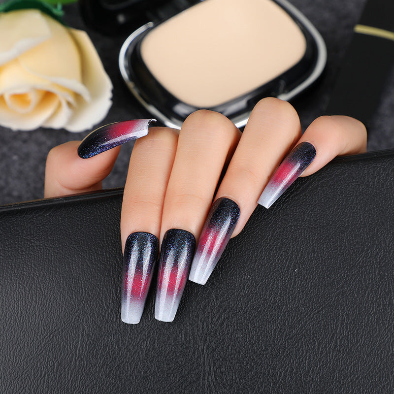 Glamorous artificial nails with gradient Stornfield
