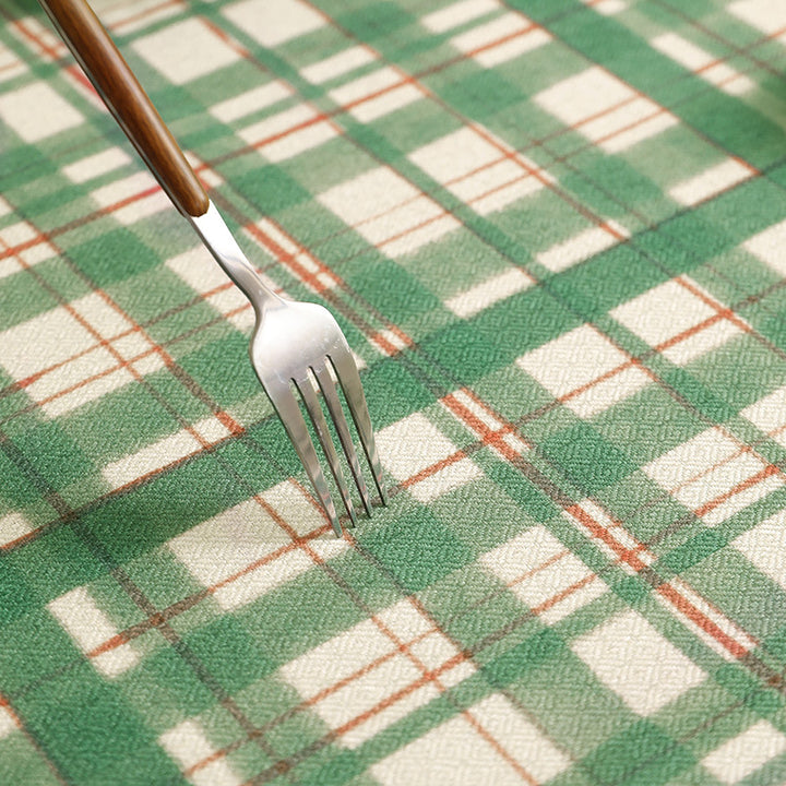 Checked rectangular tablecloth made of cotton-linen with water-repellent coating Stornfield