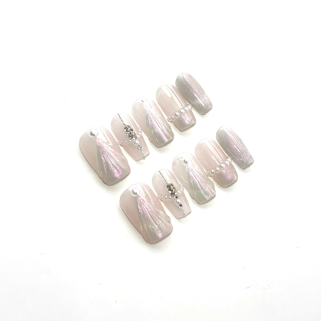 Floral-Inspired 3D Press-On Nail Set