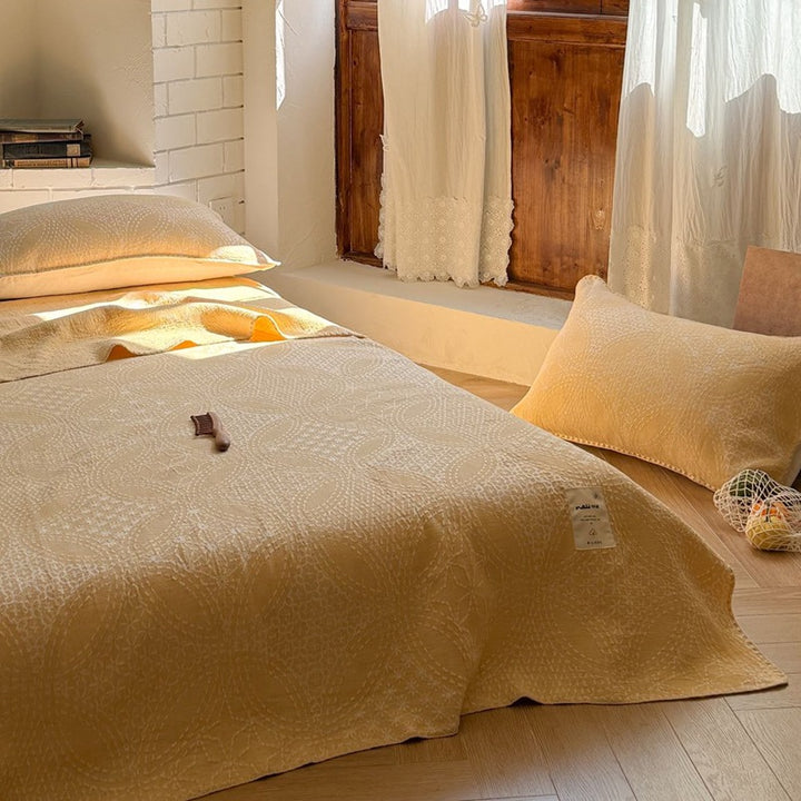 Quilted Cotton Jacquard Bedspread and Pillow Shams Set