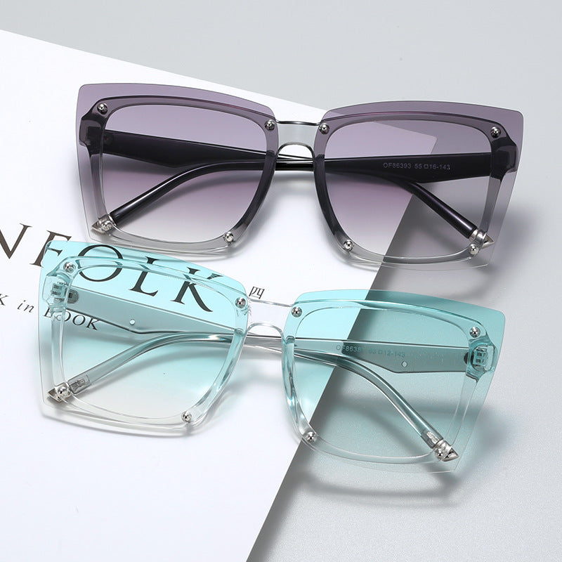 Women's statement sunglasses with stylish square frame and fashionable accents Stornfield