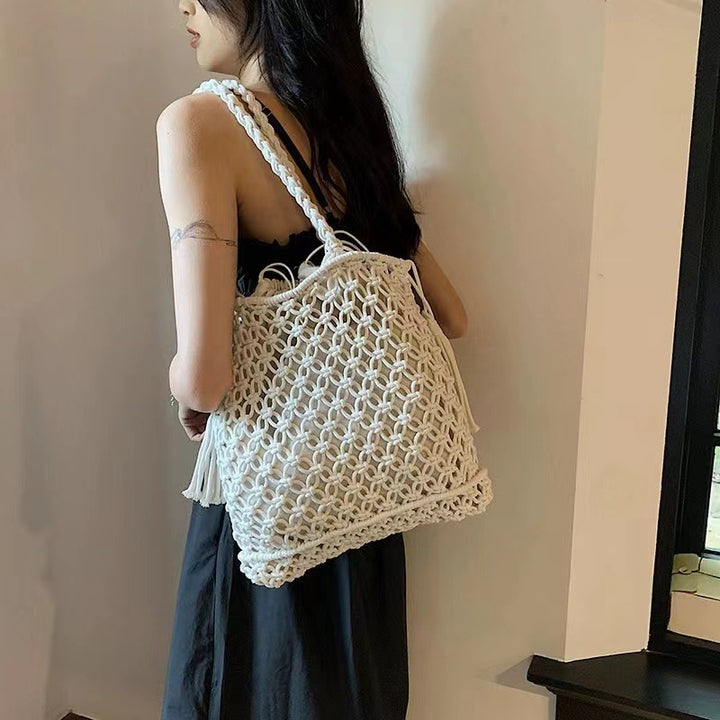 Hand-knotted beach bag with playful design Stornfield