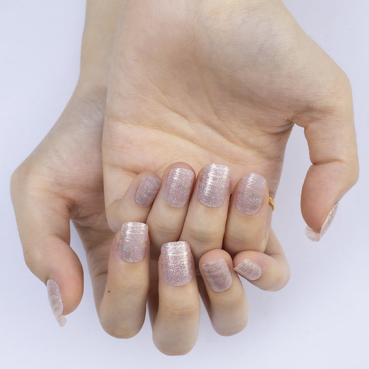 Glittering artificial nails with elegant metallic finish Stornfield