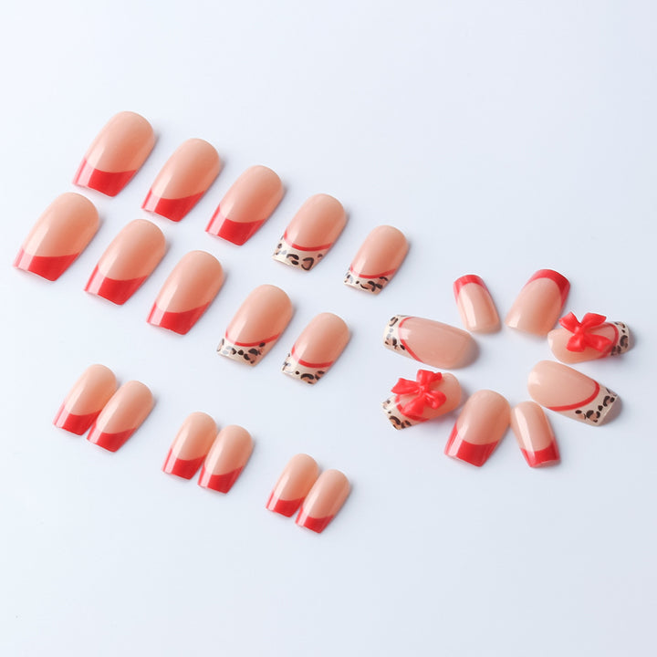 Stylish Decorative Press-On Nails Stornfield