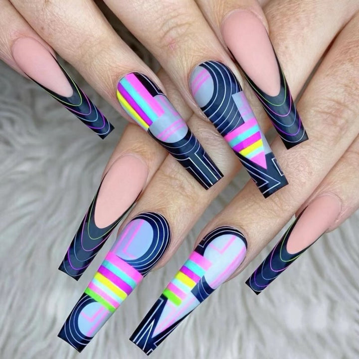 Creative artificial nails with modern graphic designs Stornfield
