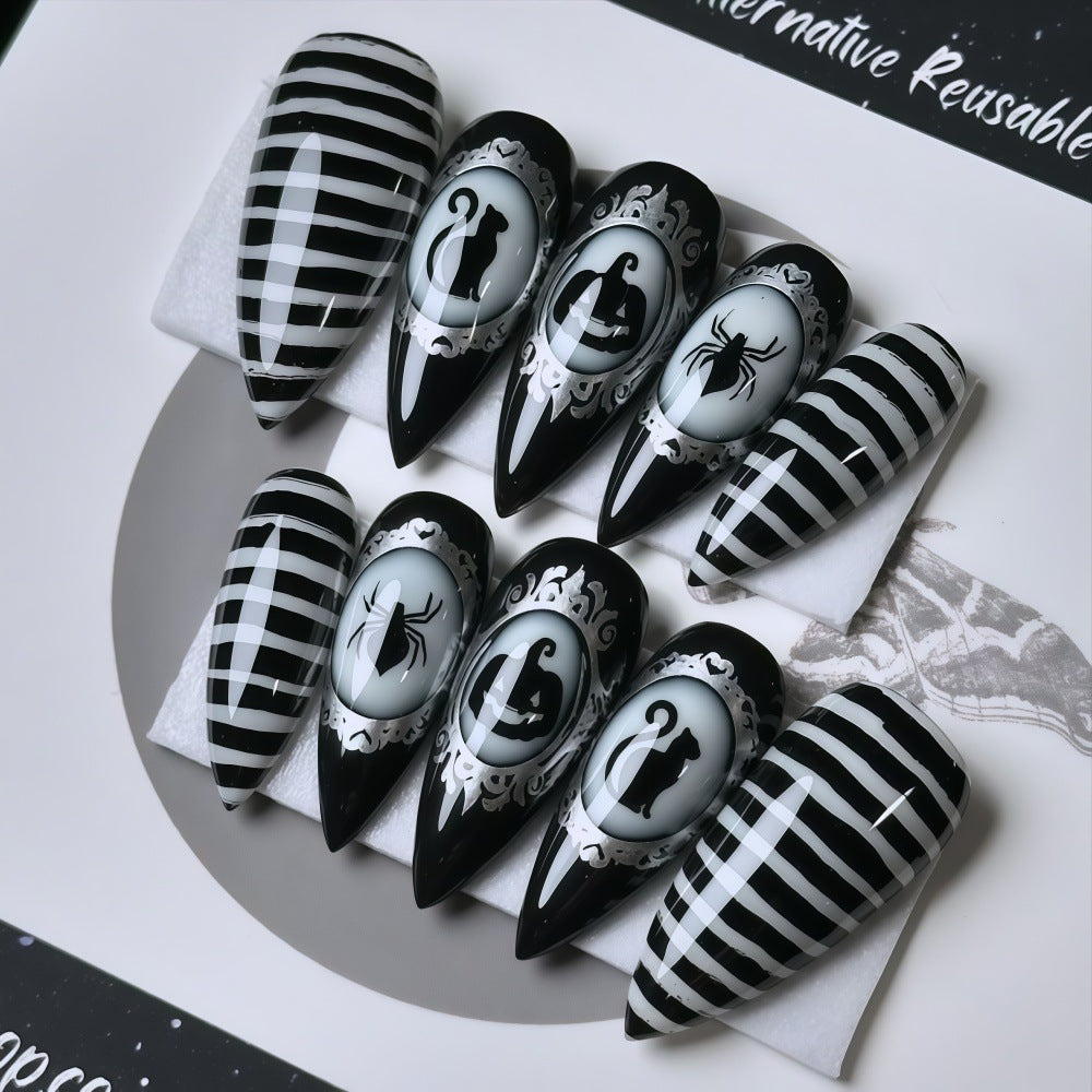 Artificial Nails in Creative Halloween Design Stornfield
