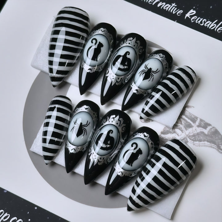 Artificial Nails in Creative Halloween Design Stornfield
