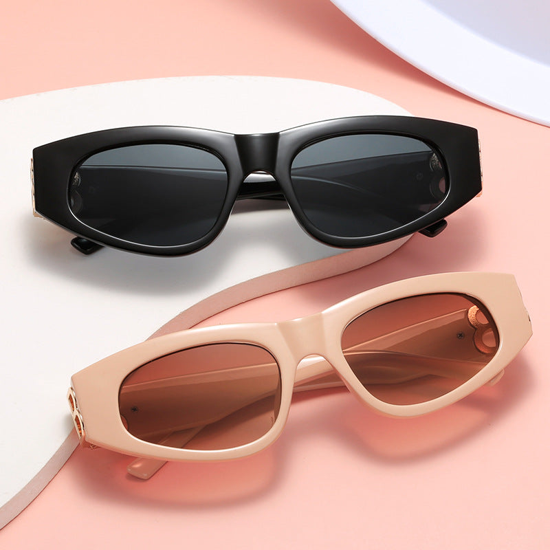 Women Cat-Eye Sunglasses with elegant plastic and luxurious metal details Stornfield