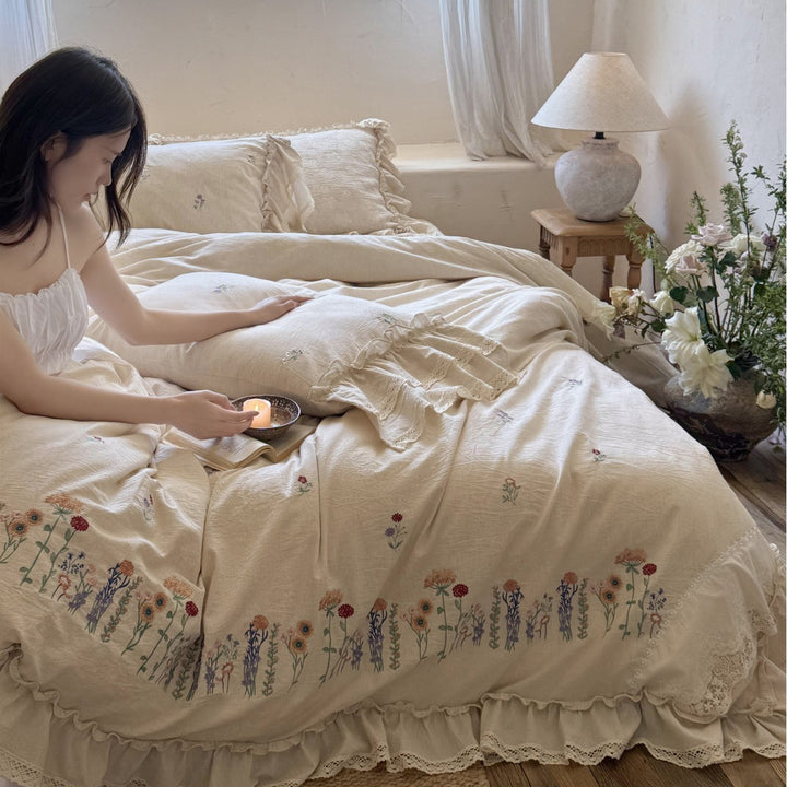 Ruffled Embroidered Linen Duvet Cover Set with Floral Border and Lace Trim