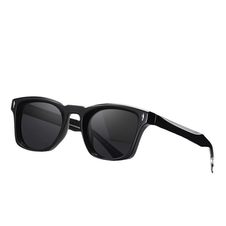 Ladies fashionable sunglasses in elegant tortoiseshell design Stornfield