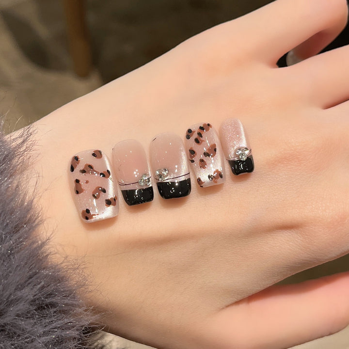 Premium Decorative Animal Print Press-On Nails Stornfield
