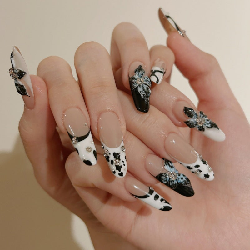 Animal-Inspired Press-On Nail Art Set Stornfield