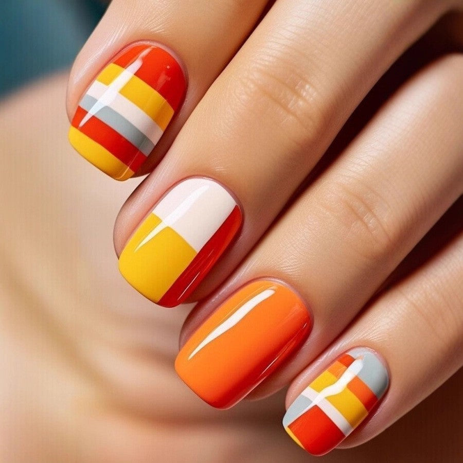 Elegant Artificial Nails with French Manicure and Glitter Effects Stornfield