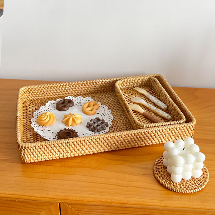 Women square natural material serving plate Stornfield