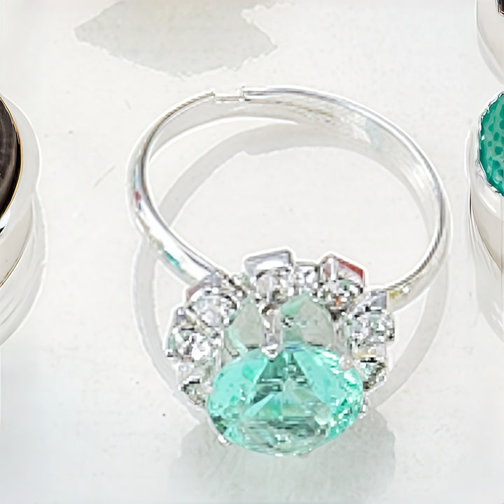Elegant jewelry ring with sparkling gemstone Stornfield