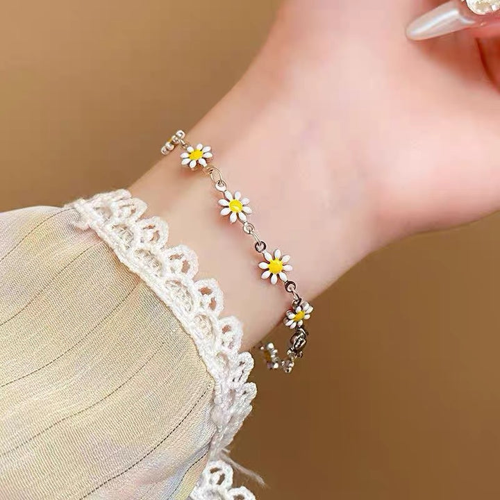 Flower Charm Bracelet Stornfield