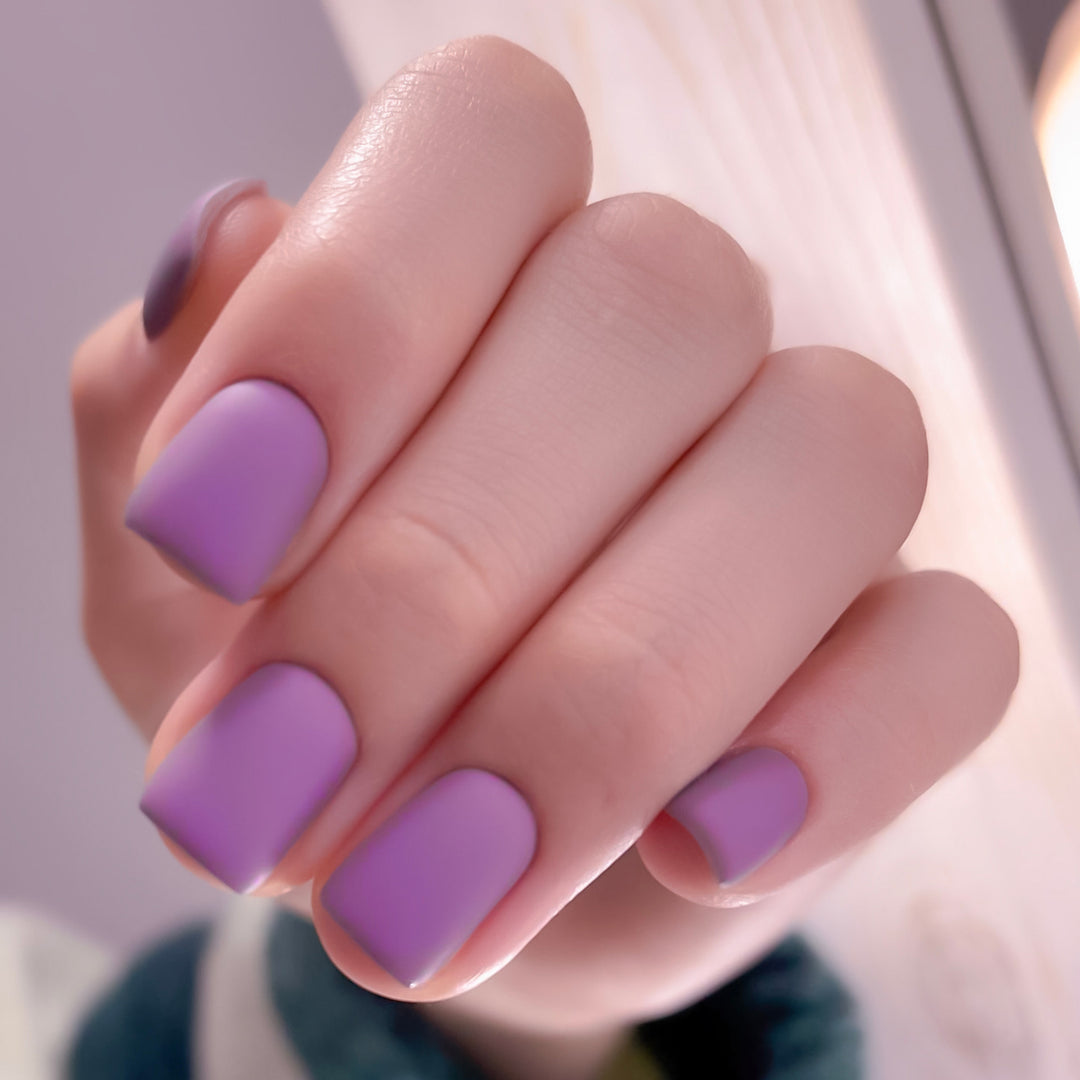 Matt lacquered nail art Stornfield