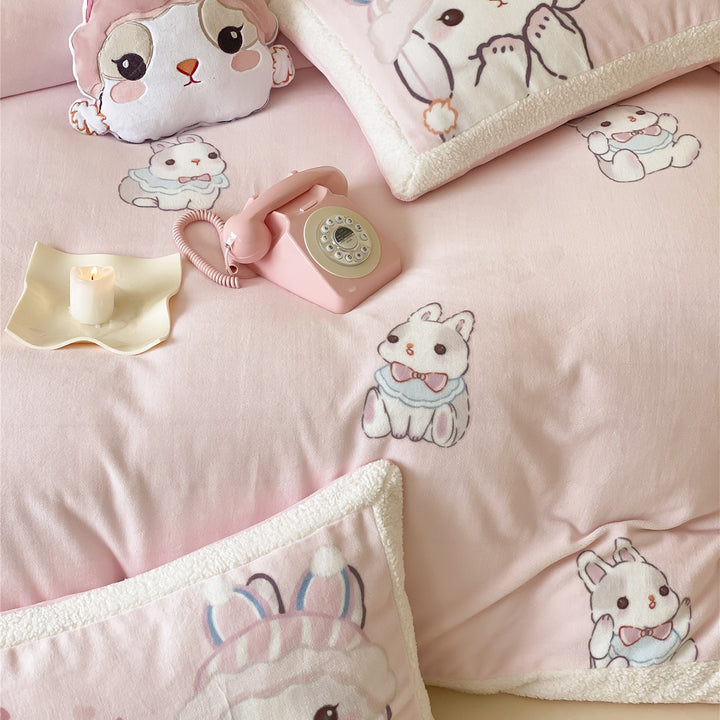 Children's bedding set with teddy fleece trim and cute panda & bear motifs