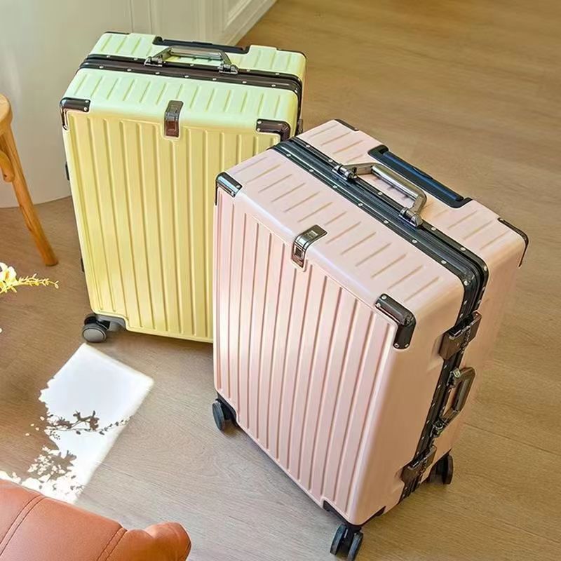 Rugged Expedition Suitcase Stornfield