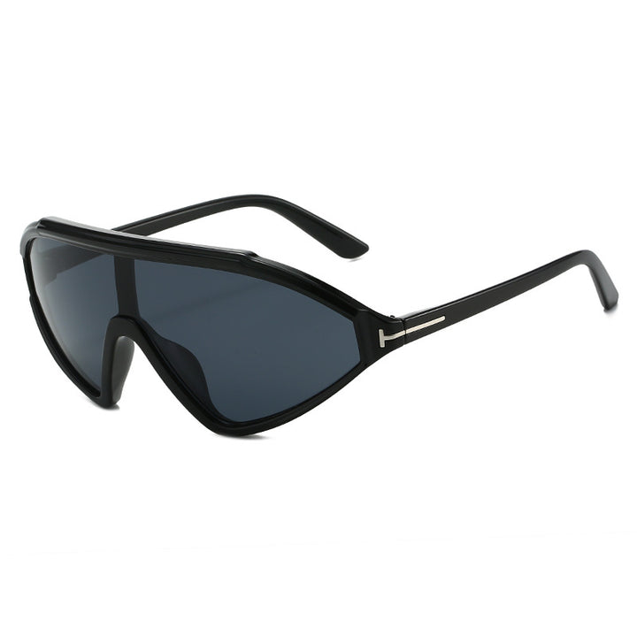 Women sporty sunglasses with ergonomic full rim design Stornfield