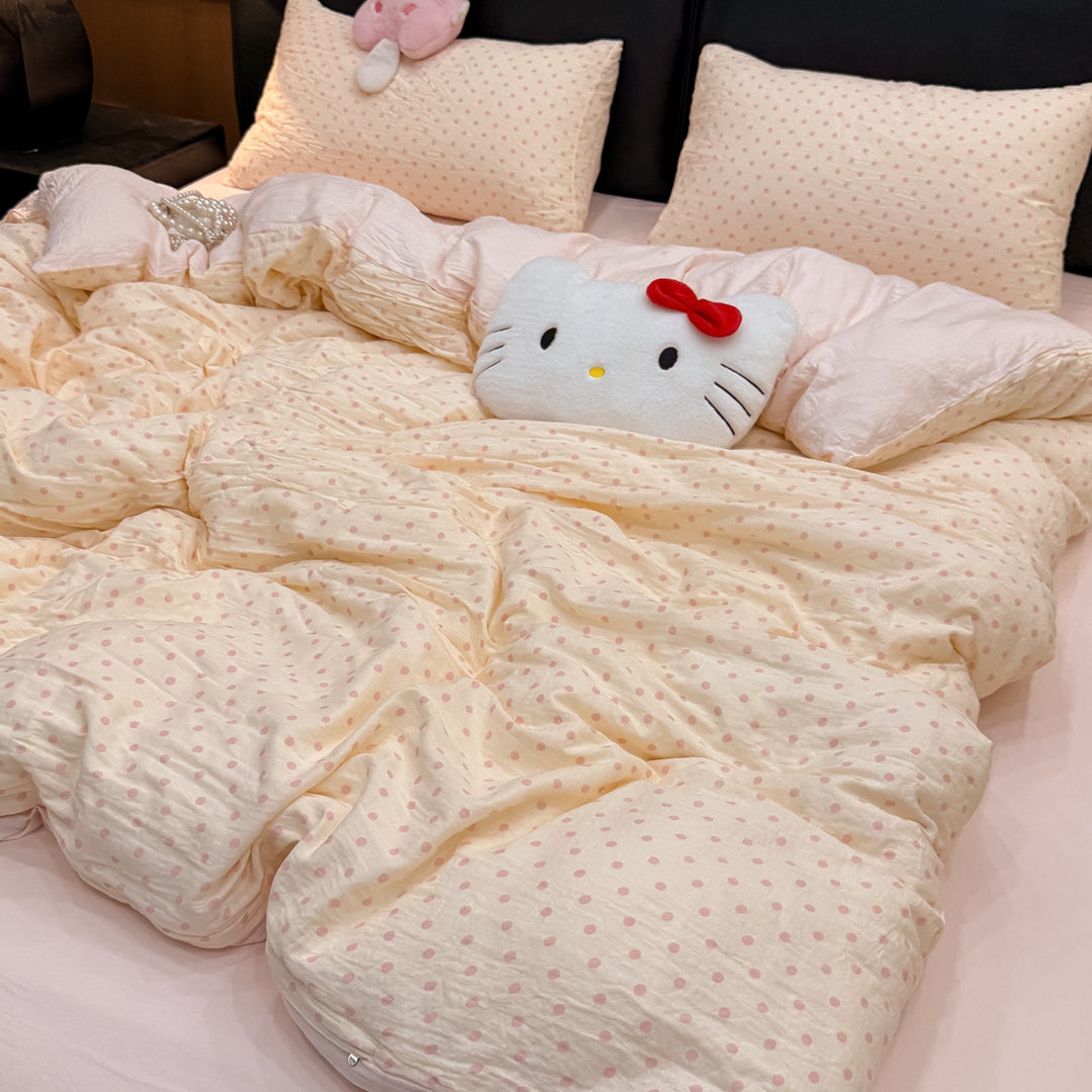 Charming Polka Dot Comforter Set
