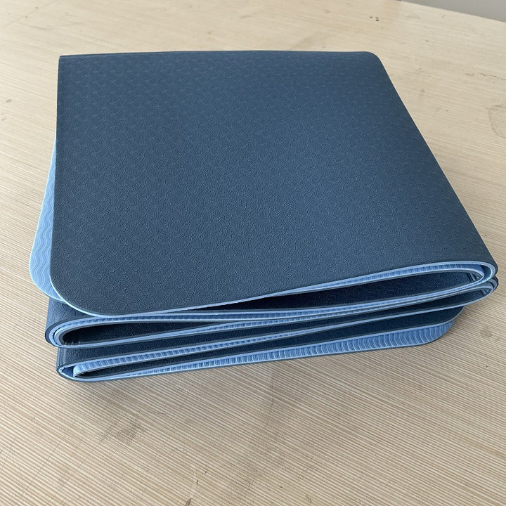 Non-slip training mat with structured design Stornfield