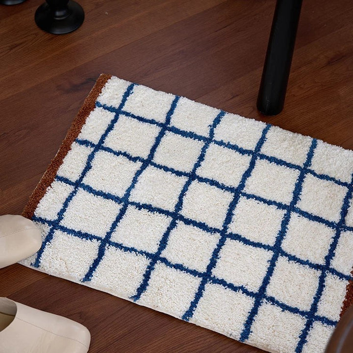 Plush Checkered Bath Mat
