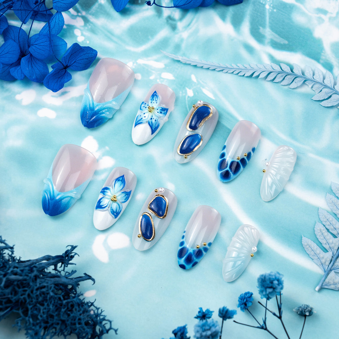 Floral Patterned Press-On Nail Art Stornfield