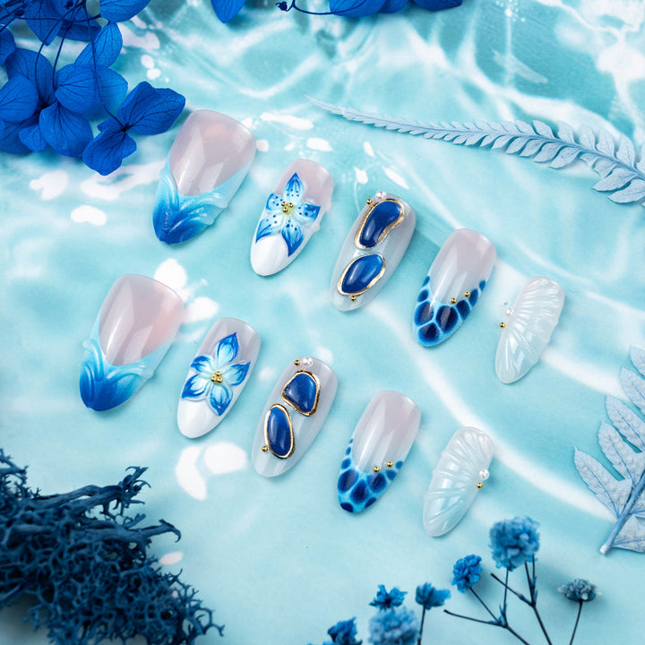 Floral Patterned Press-On Nail Art Stornfield