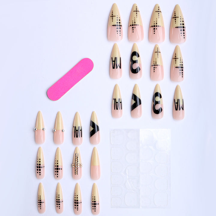 Elegant Artificial Nails with Fashionable Designs Stornfield